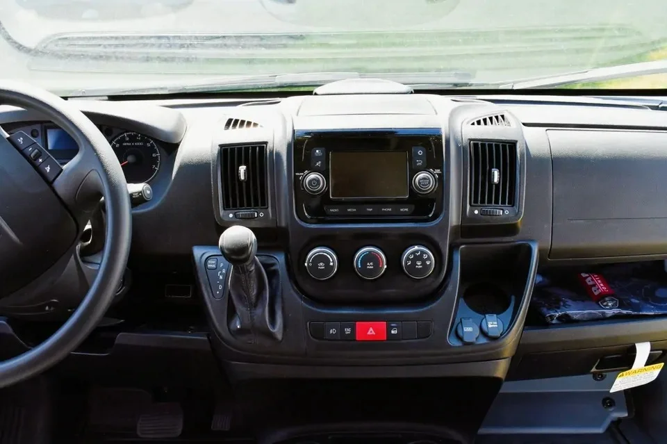 Ram 3500 Yüksek Tavan Sunset – Konforlu ve Modern Karavan