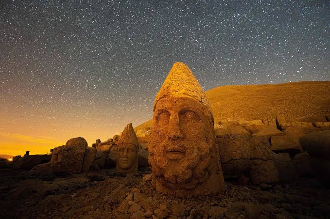 Nemrut Dağı Karavan Rotası: Adıyaman’da Gün Doğumu Konaklaması