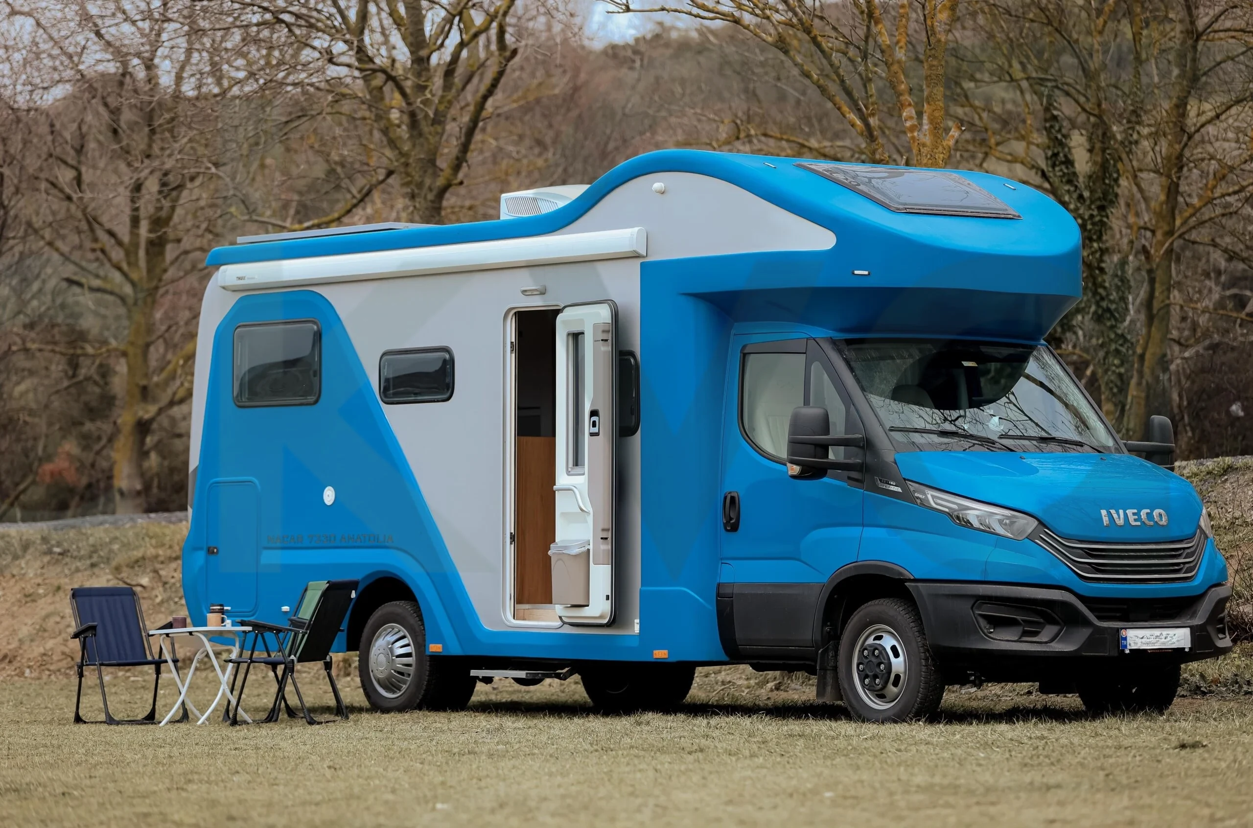 İstanbul’da VIP Konfor: 8 İleri Otomatik Iveco Daily Alkoven | 6 Kişilik